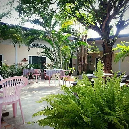 Baan Homlamoon Hotel